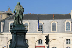 Place Tourny : statue de l'Intendant | photo 33-bordeaux.com