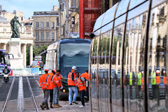 Bordeaux premiers contrôles auguillage tram D rue Fondaudège Bordeaux | Photo Bernard Tocheport