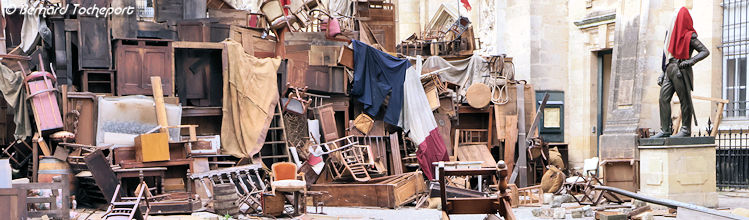 2025 Barricade film Les Misérables place du Chapelet | Photo Bernard Tocheport
