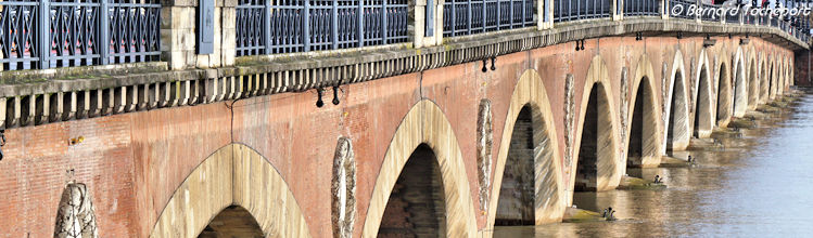 Piles du pont de pierre | Photo Bernard Tocheport