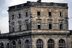 Bordeaux façade délabrée de la gare d'Orléans dans les années 1990 | Photo Bernard Tocheport