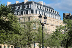 Immeuble de la Maison Gobineau sur les Allées de Tourny | Photo 33-bordeaux.com