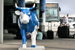 Cow Parade de Bordeaux : vache Caval' Cow, Aéroport de Bordeaux Mérignac