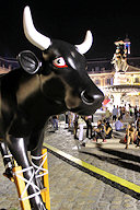 Cow Parade de Bordeaux : La vache Landaise, place de la Bourse
