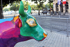 Cow Parade de Bordeaux : La vache DD33, cours du 30 juillet