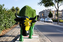 Cow Parade de Bordeaux : La vache au vert, quai des Chartrons