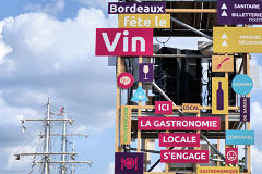 Totem de Bordeaux Fête le Vin 2023 | Photo Bernard Tocheport