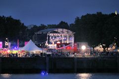 Bordeaux Music Festival 2012 : scène place des Quinconces