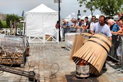 Bordeaux fête le vin 2014 :Fabrication d'une barrique