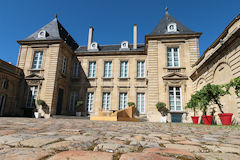 Le musée des Arts Décoratifs et Du Design rue Bouffard  Bordeaux SO Good  | photo 33-bordeaux.com