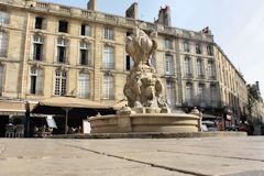 Bordeaux la fontaine de la place du parlement | Photo Bernard Tocheport
