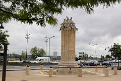 La fontaine de la grave en bordure des quais à Bordeaux | Photo Bernard Tocheport
