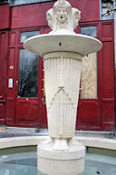 Pas encore en eau, la fontaine Retour d'Egypte de Bordeaux cours Victor Hugo | Photo 33-bordeaux.com