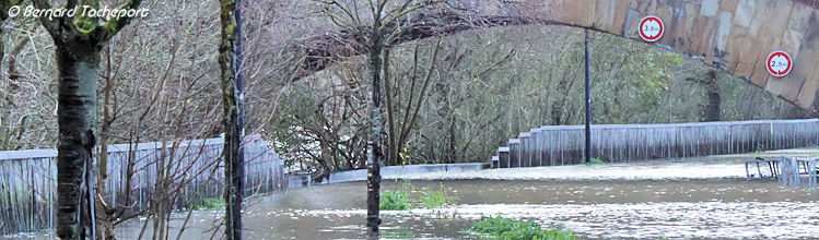 Bordeaux chaussée inondée le 19 février 2026 | photo Bernard Tocheport