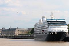 EscaleAZAMARA QUEST  navire croisière à Bordeaux -  photo 33-bordeaux.com