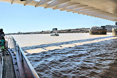 Yacht de Bordeaux passage sous le pont Chaban Delmas | Photo Bernard Tocheport