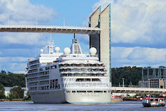 Navire Silver Spirit pour la 1000ème levée du pont Chaban Delmas | Photo Bernard Tocheport