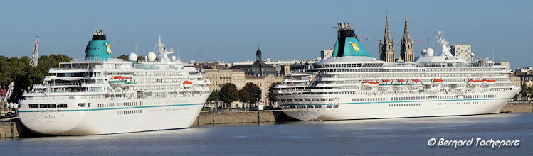 Navires de croisières Amadea et Artania à Bordeaux | Photo Bernard Tocheport