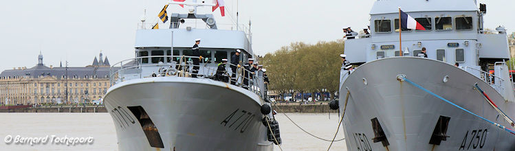 Bordeaux navires miltaires A750 JAGUAR et A770 GYCINE au ponton Ariane | Photo Bernard Tocheport
