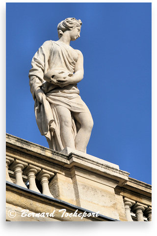 Thalie muse de la Comédie : 33-bordeaux.com