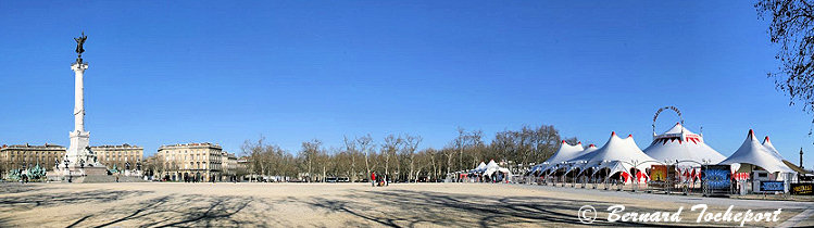Bordeaux cirque Arlette GRUSS sur l'esplanade des QUINCONCES