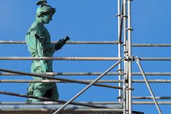 Statue de la navigation Mercure après restauration  | 33-bordeaux.com