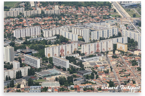 Bordeaux la cité du Grand Parc vue aérienne | Photo Bernard Tocheport