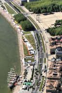 Bordeaux photo aérienne des quais et de la place des Quinconces | Photo Bernard Tocheport