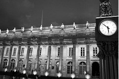 Bordeaux place de la comédie l'horloge et le Grand Théâtre | Photo Bernard Tocheport