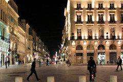 Bordeaux la nuit place de la Comédie et cours de l'Intendance | Photo Bernard Tocheport