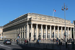Bordeaux Grand Théâtre place de la comédie et rue Esprit des lois | Photo Bernard Tocheport