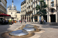 Bordeaux ambiance de la place du Palais | Photo Bernard Tocheport