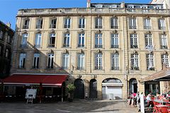 Façades et terrasses de la place du parlement à Bordeaux | Photo Bernard Tocheport