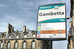 Bordeaux ancien arrêt de bus de la place Gambetta | Photo Bernard Tocheport