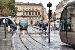 Bordeaux croisement de trams place Pey Berland | Photo Bernard Tocheport 