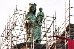 Notre Dame d'Aquitaine vert bronze avant sa restauration de 2002  |  Photo 33-bordeaux.com