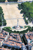 Bordeaux photo aérienne de la Place des Quinconces | Photo Bernard Tocheport