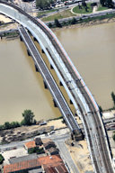 Bordeaux photo aérienne de la construction du pont ferroviaire garonne | Photo Bernard Tocheport