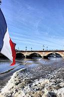 Bordeaux Garonne et pont de pierre | Photo Bernard Tocheport