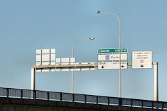 Bordeaux panneaux indicateurs du pont Saint Jean | Photo 33-bordeaux.com
