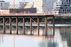 Bordeaux rive gauche estacade pour la construction du pont Simone Veil | Photo Bernard Tocheport