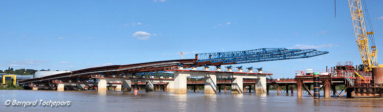 Progression du pont Simone Veil sur la Garonne à Bordeaux | Photo Bernard Tocheport