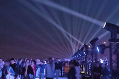 Bordeaux faisceaux lumineux pour l'inauguration du pont Simone Veil | Photo Bernard Tocheport