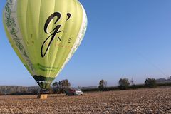 Après l'atterrissage, "retrouving" de la montgolfière G'VINE