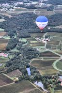 Montgolfiades de Saint Emilion : montgolfière Primagaz en vol
