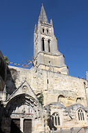 Saint Emilion église monolithe et son clocher