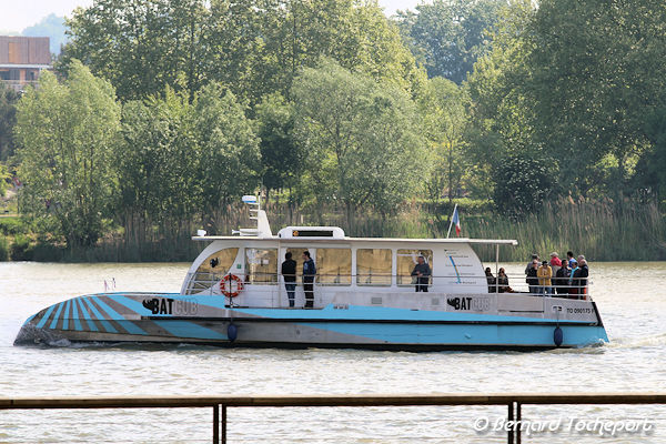 Batcub le bus du fleuve de Bordeaux : 33-bordeaux.com