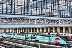 Rame TGV OUIGO sous la grande verrière de la gare Saint Jean | photo 33-bordeaux.com