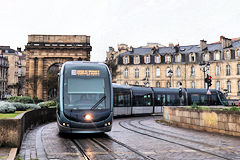 Bordeaux tram ligne E porte de Bourgogne direction Floirac Dravemont | Photo Bernard Tocheport