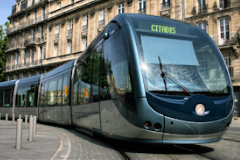 Tramway CITADIS place Pey Berland à  Bordeaux -  photo 33-bordeaux.com